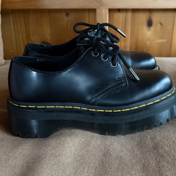 Dr. Martens 1461 Quad Retro Platforms - Picture 2 of 9